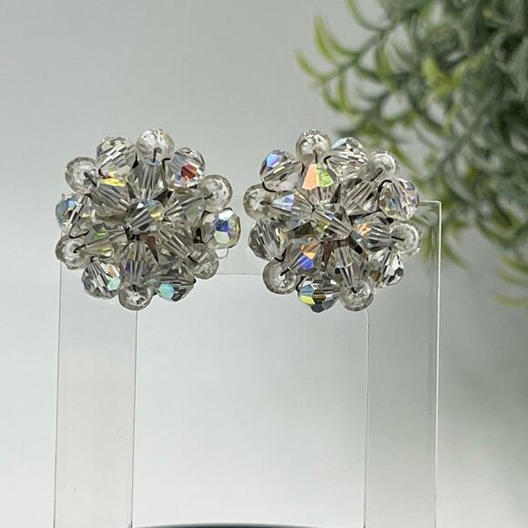 Vintage Unsigned Crystal AB Sunburst Snowflake Round Clip On Earrings - Picture 2 of 8